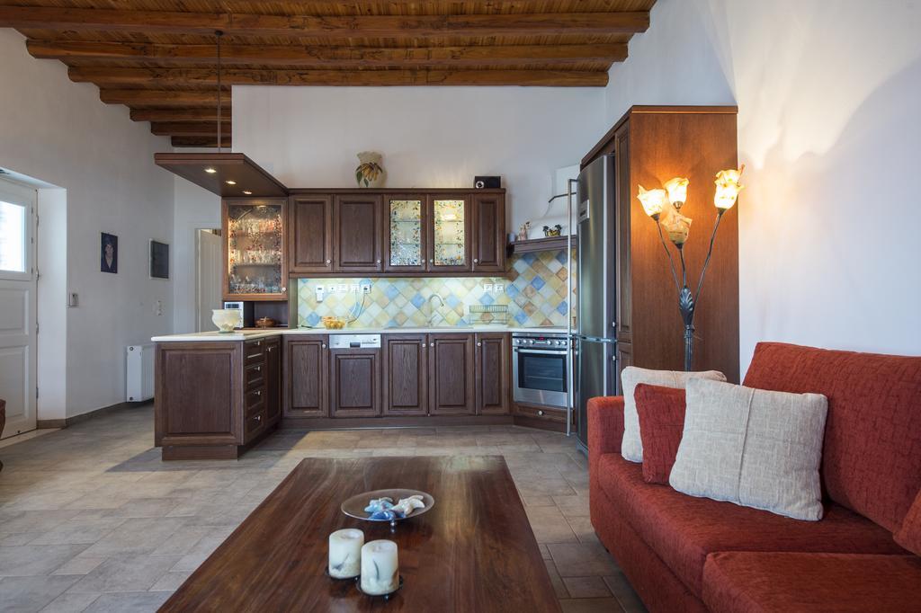 Evita Apartments Alikí Екстериор снимка