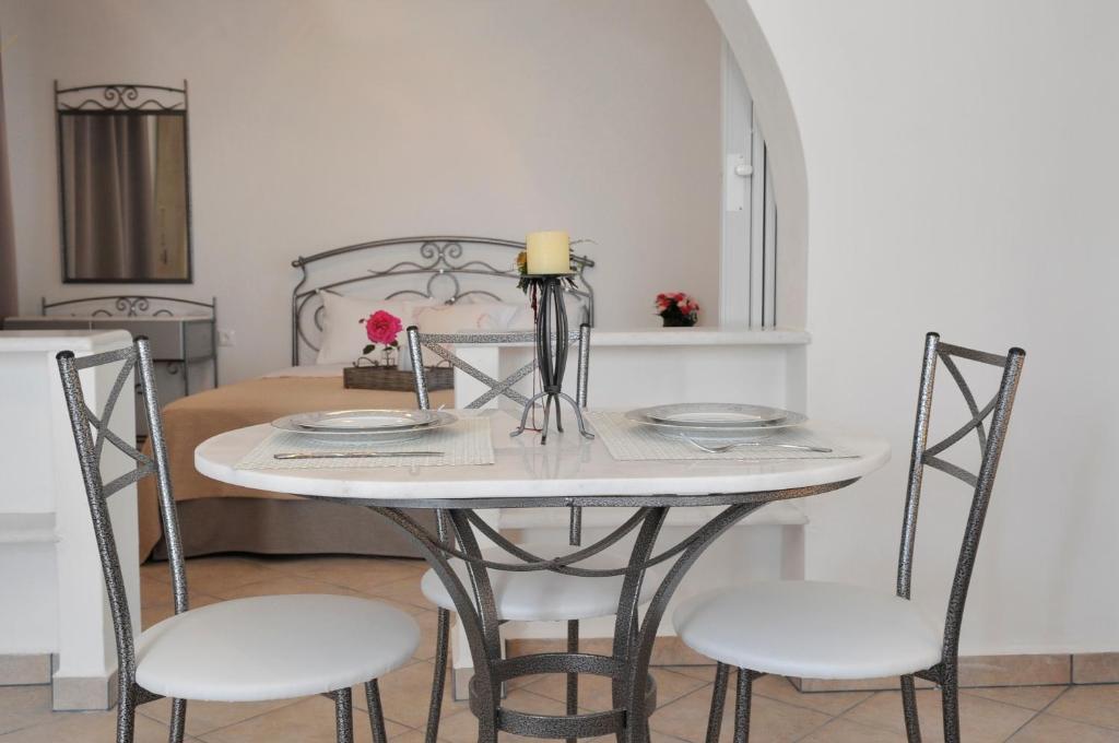 Evita Apartments Alikí Екстериор снимка